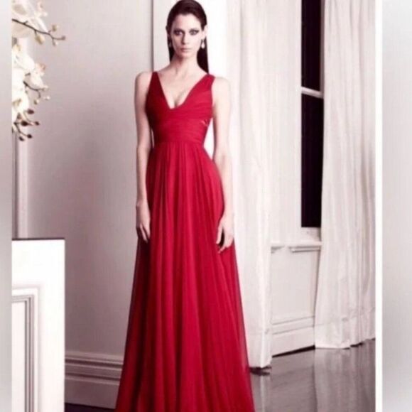 Like new Alex perry red silk gown - Picture 2 of 7